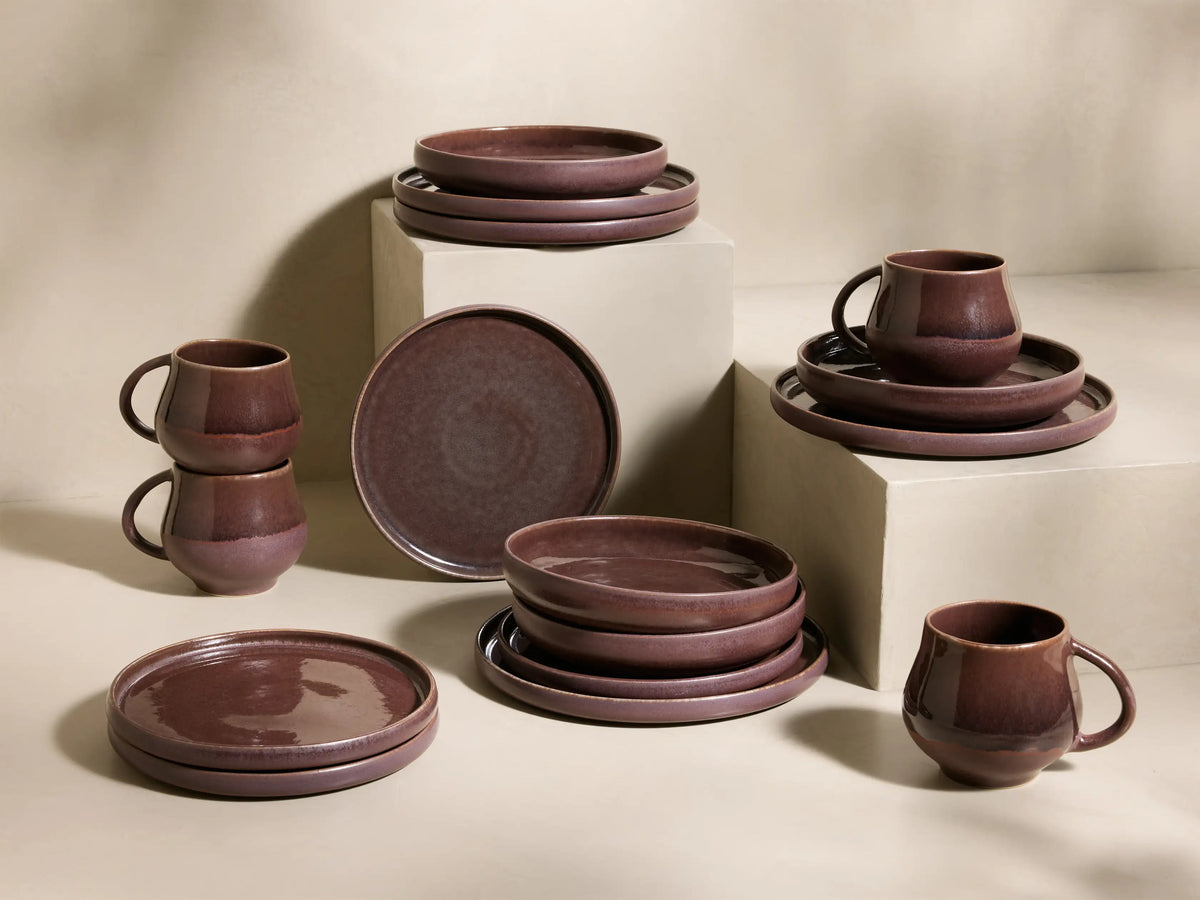 Rhoswen Dinnerware With Pasta Bowls (Set of 16)