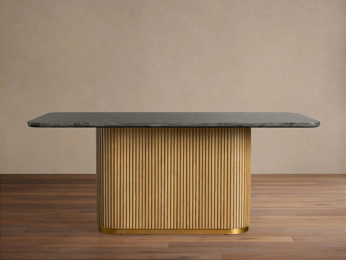 Finnley Dining Table