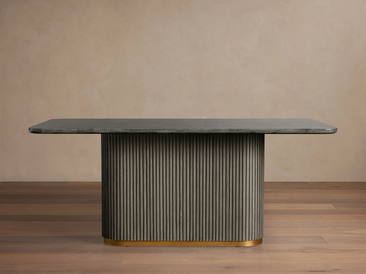 Finnley Dining Table