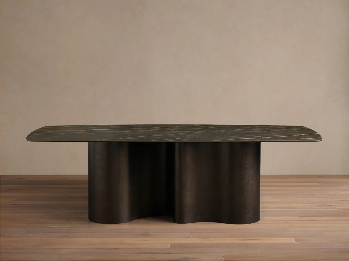 Ortenzia Dining Table