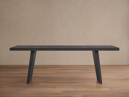 Panta Dining Table