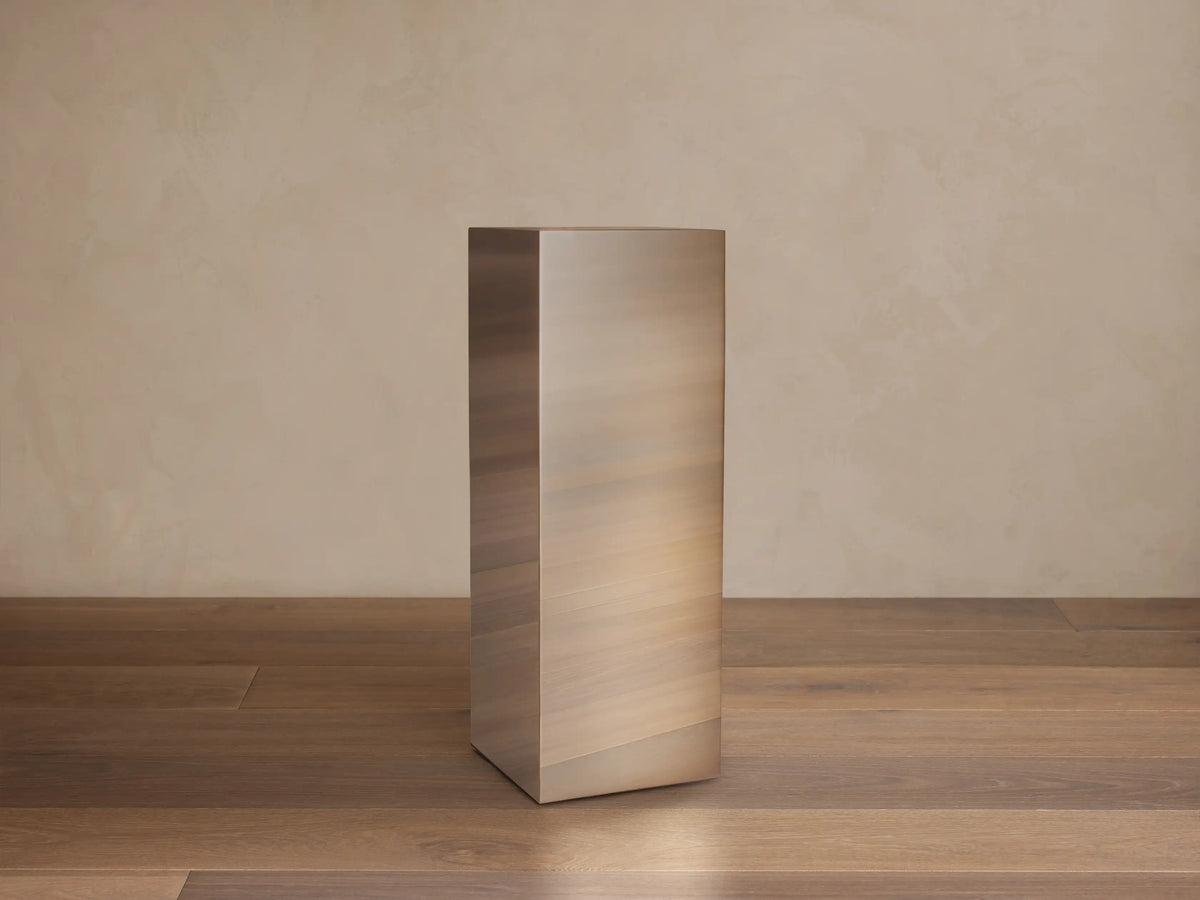 Cinzia Pedestal in Chrome