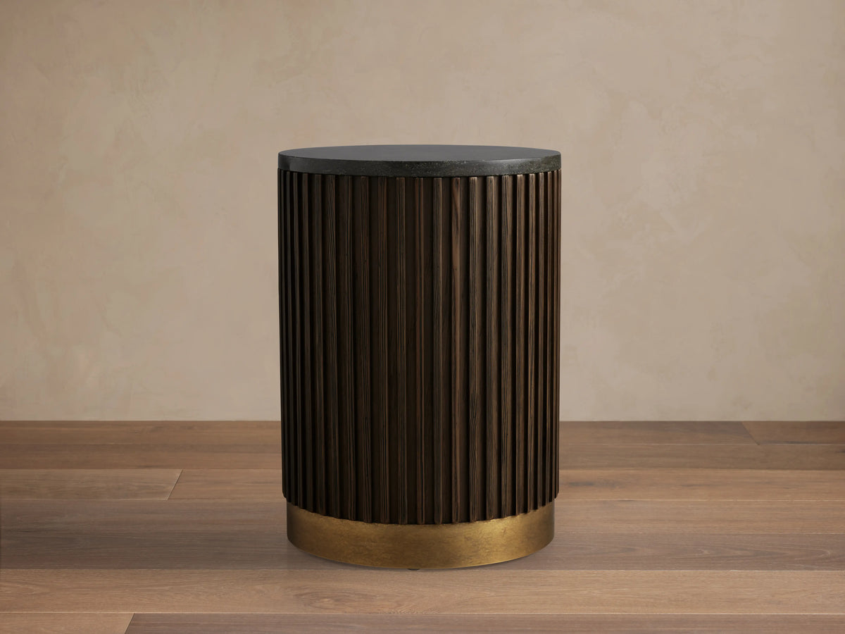 Finnley Pedestal