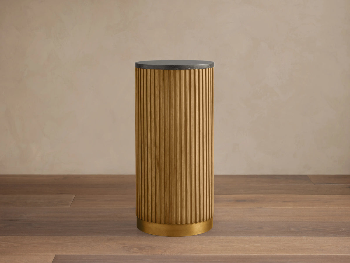 Finnley Pedestal