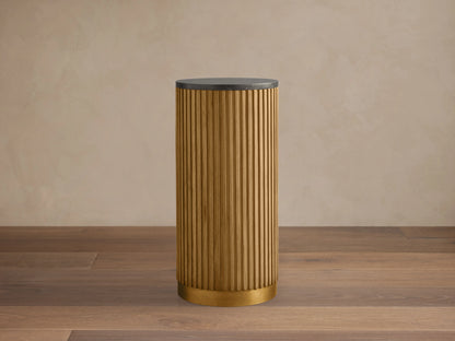 Finnley Pedestal