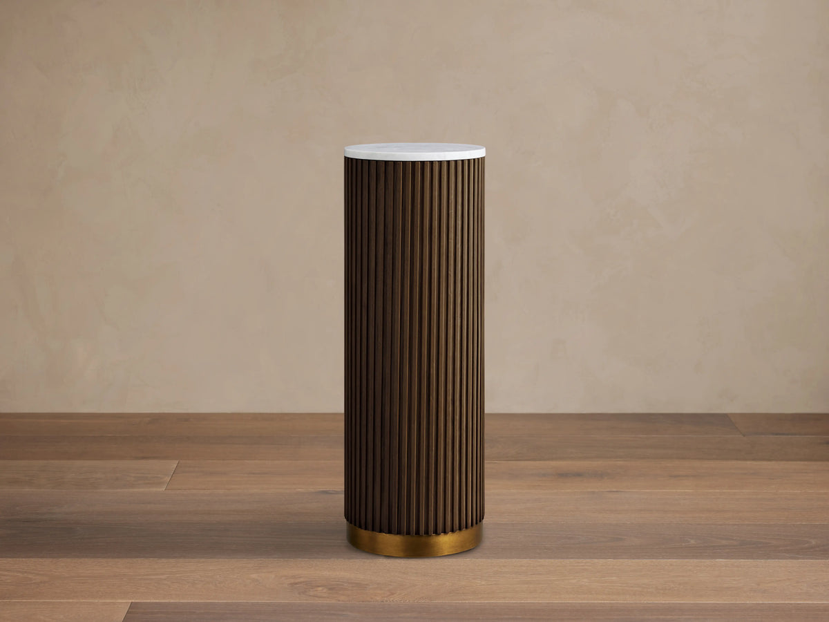 Finnley Pedestal