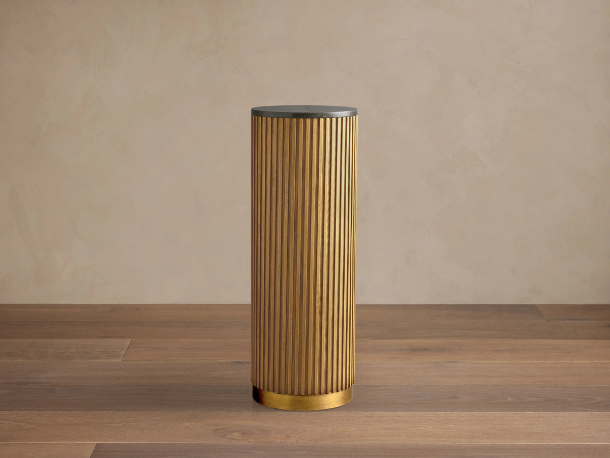 Finnley Pedestal