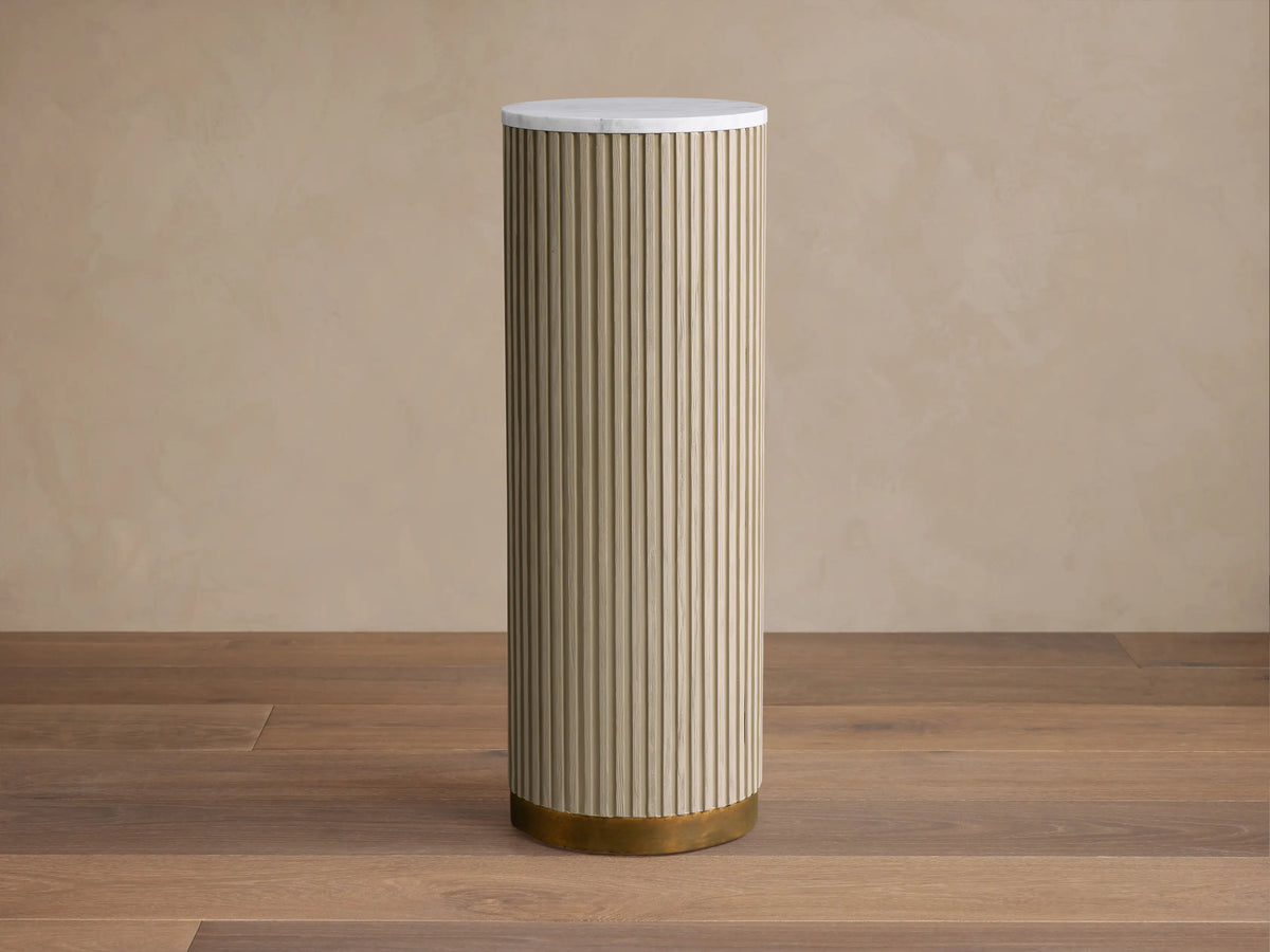 Finnley Pedestal