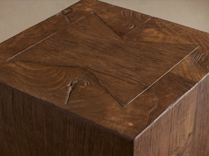 Ubud Pedestal made of reclaimed teak wood in natural waxed finish, showing vertical grain patterns and warm brown tones.