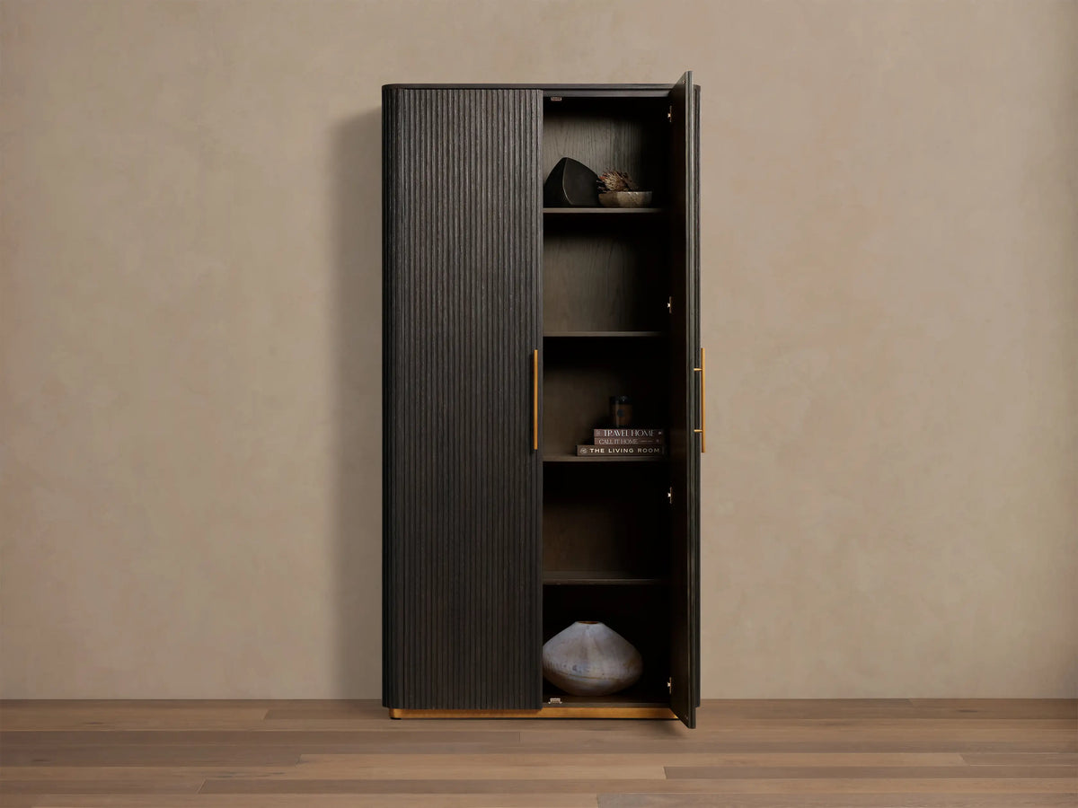 Finnley Cabinet