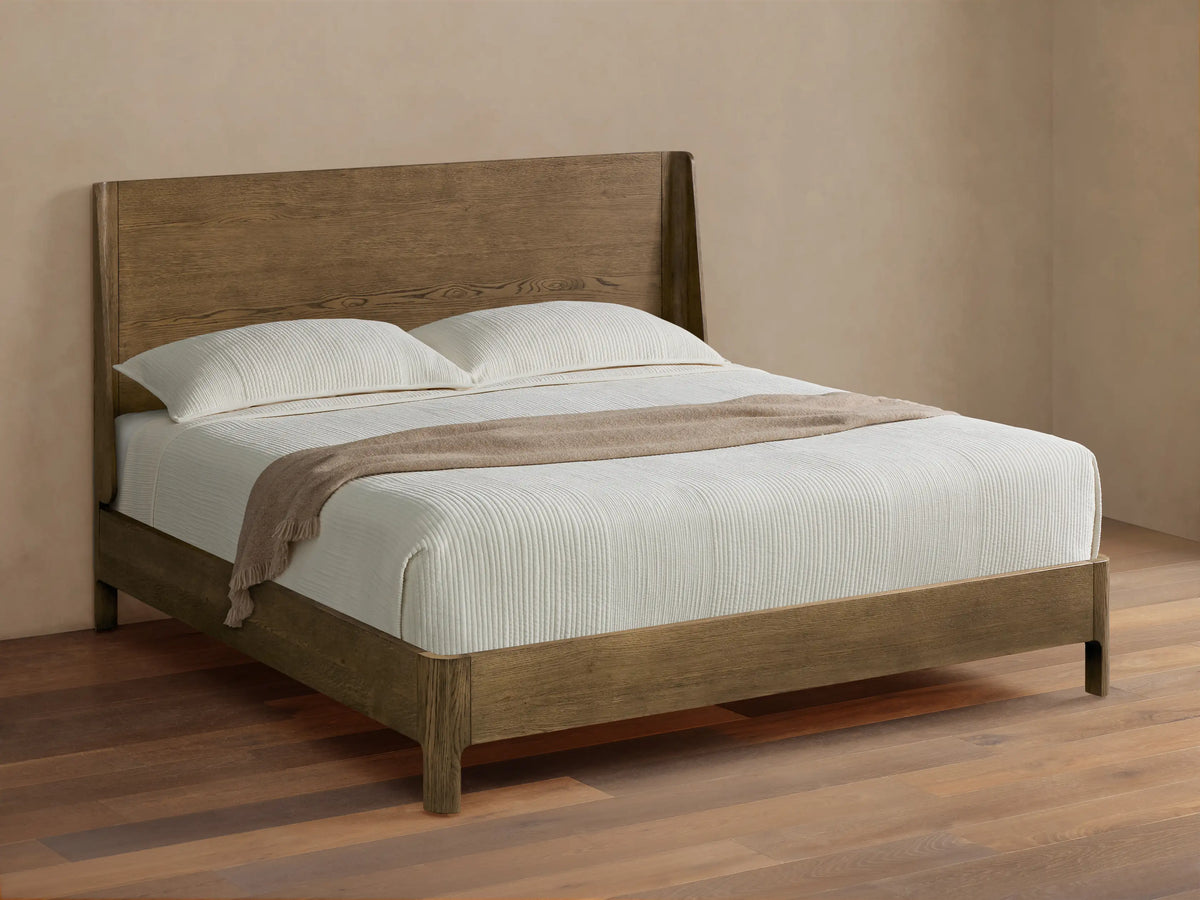 Calista Wood Bed