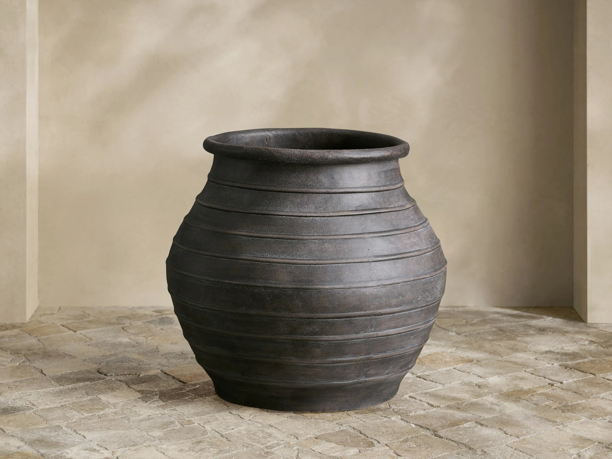 Artem Outdoor Planter