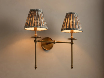 GREEN / ANTIQUE BRASS