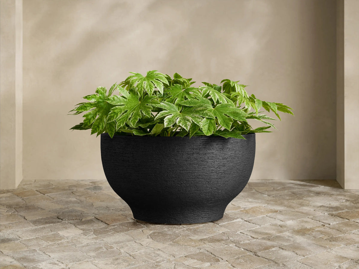 Como Outdoor Planter