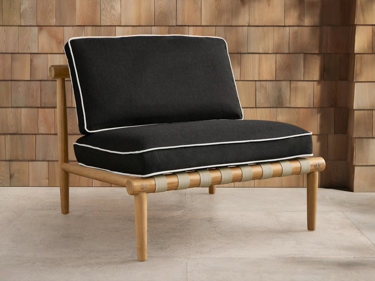 Elio Outdoor Lounge Chair