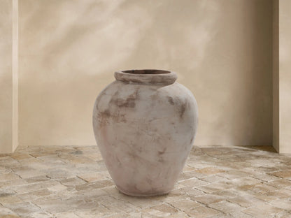 Olivio Outdoor Planter