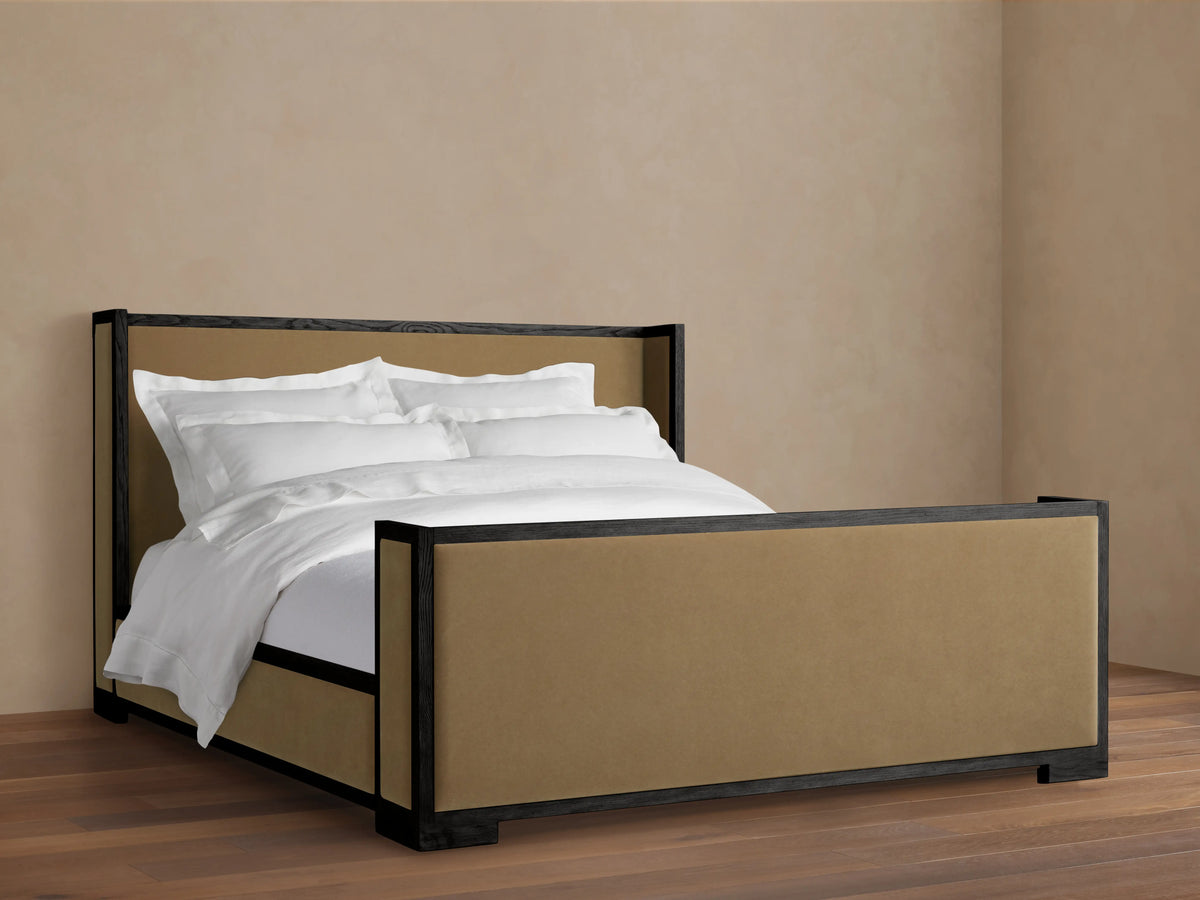 Darien Shelter Bed with High Footboard