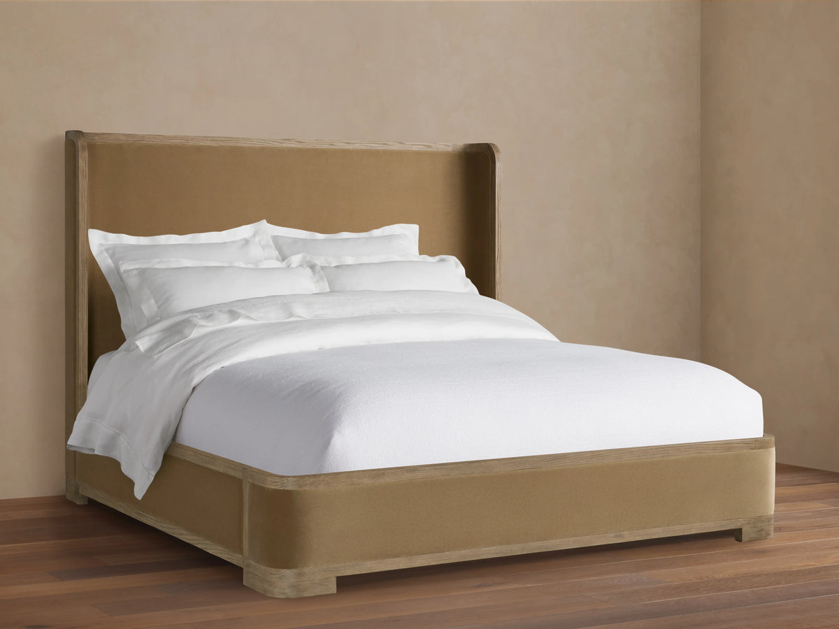 Darien Curved Shelter Bed