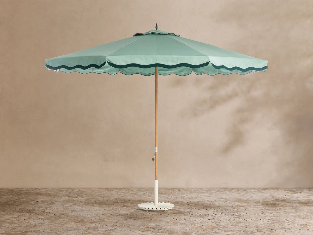 Marbella Umbrella with Rivie Canopy and Clamshell Base