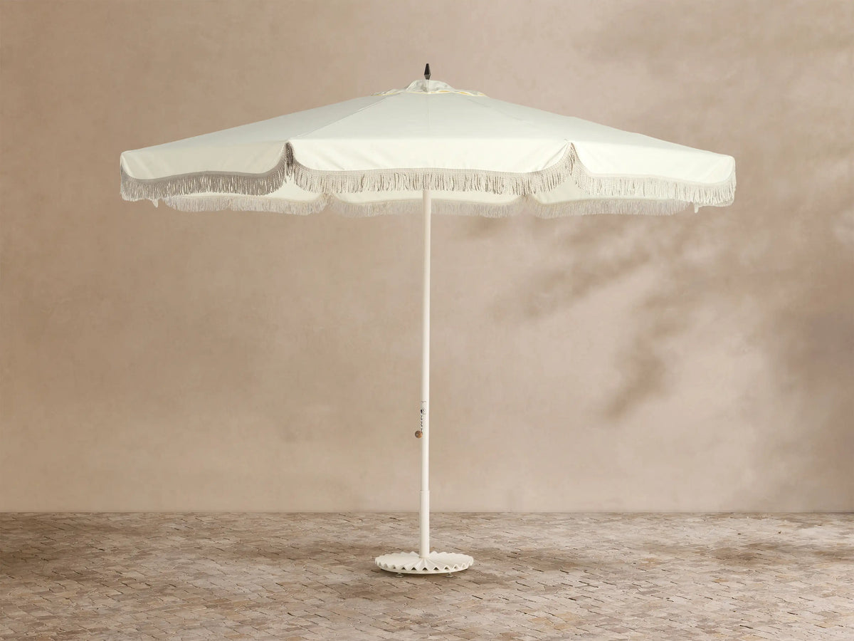 Marbella Umbrella with Fringe Canopy and Clamshell Base