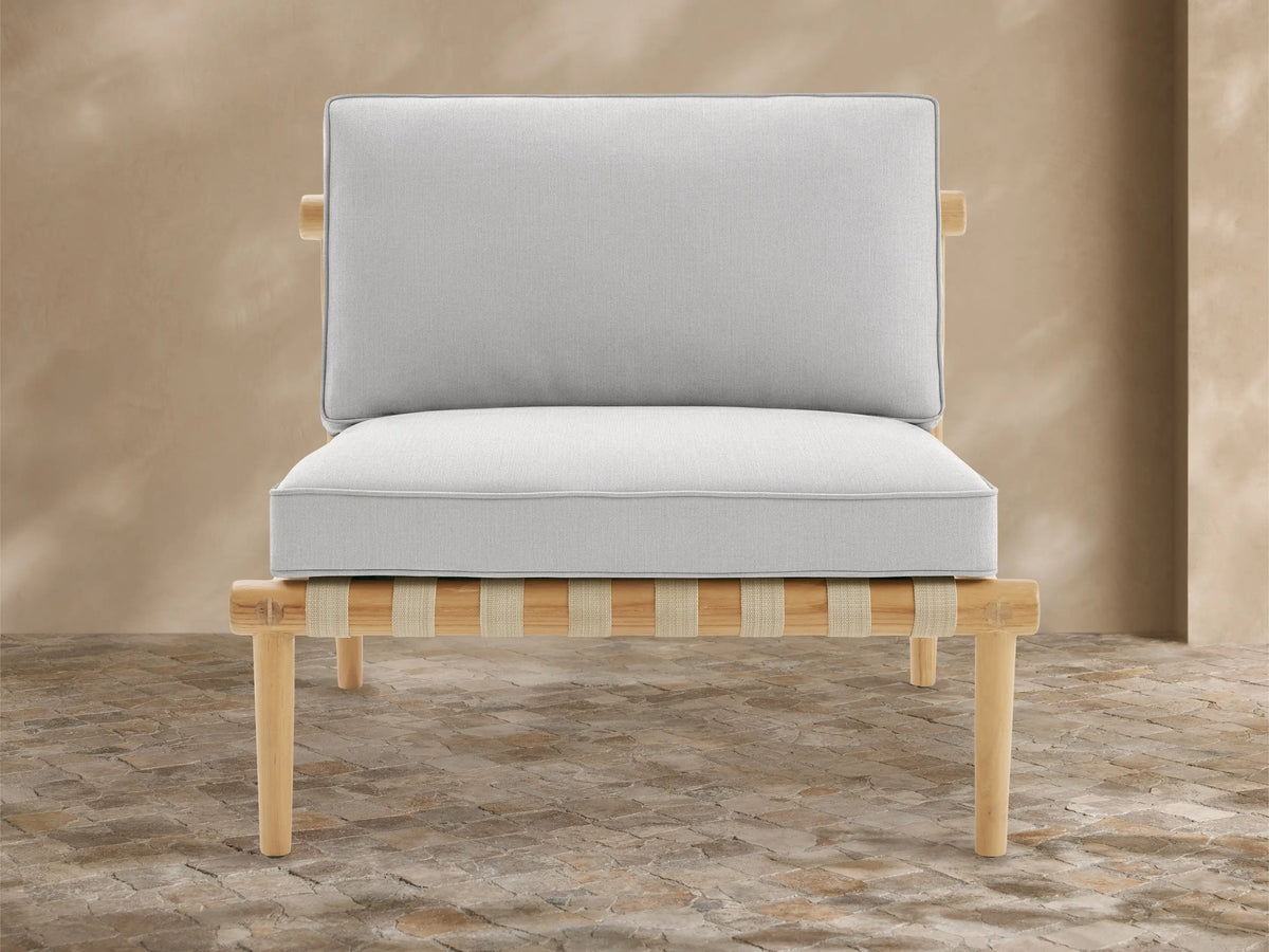 Elio Outdoor Lounge Chair