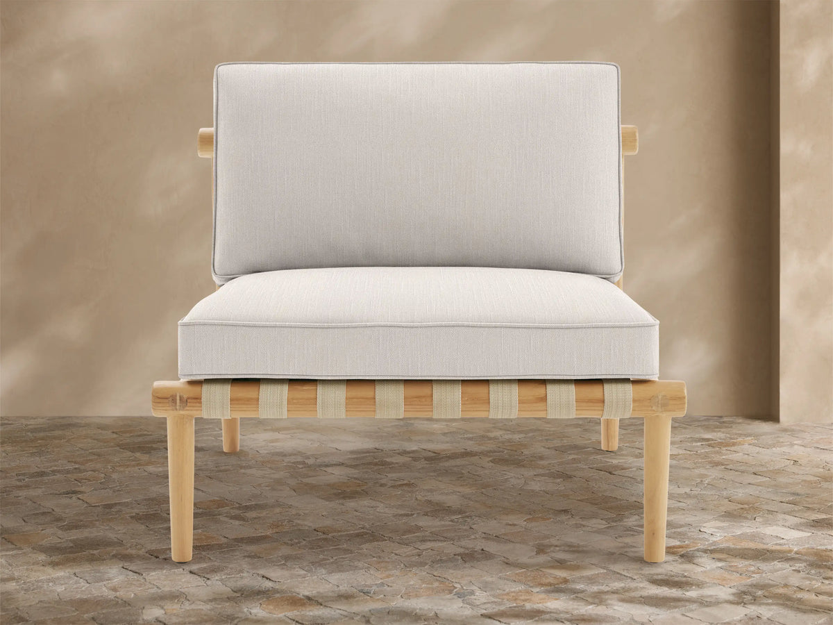 Elio Outdoor Lounge Chair