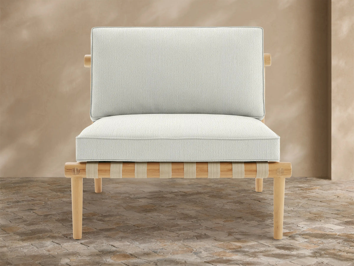 Elio Outdoor Lounge Chair