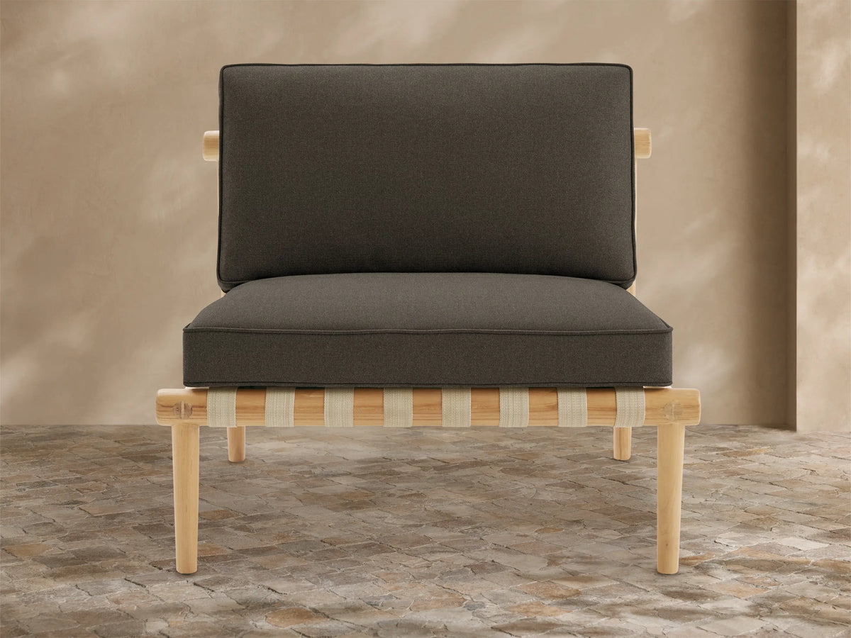 Elio Outdoor Lounge Chair